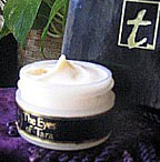 Moisturizes anbd Heals the Skin